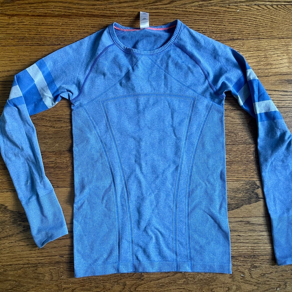 Ivivva Girls Fly Tech Blue/Lilac Long Sleeve Top ~ Size 12